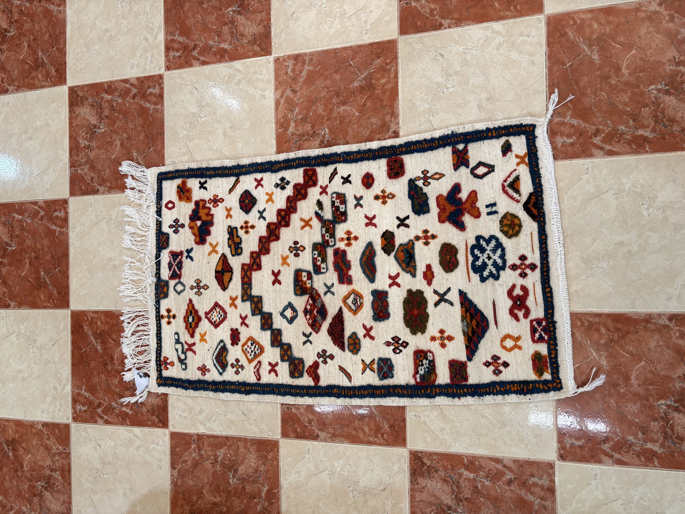 Taznakht Rug, 105 × 64 cm