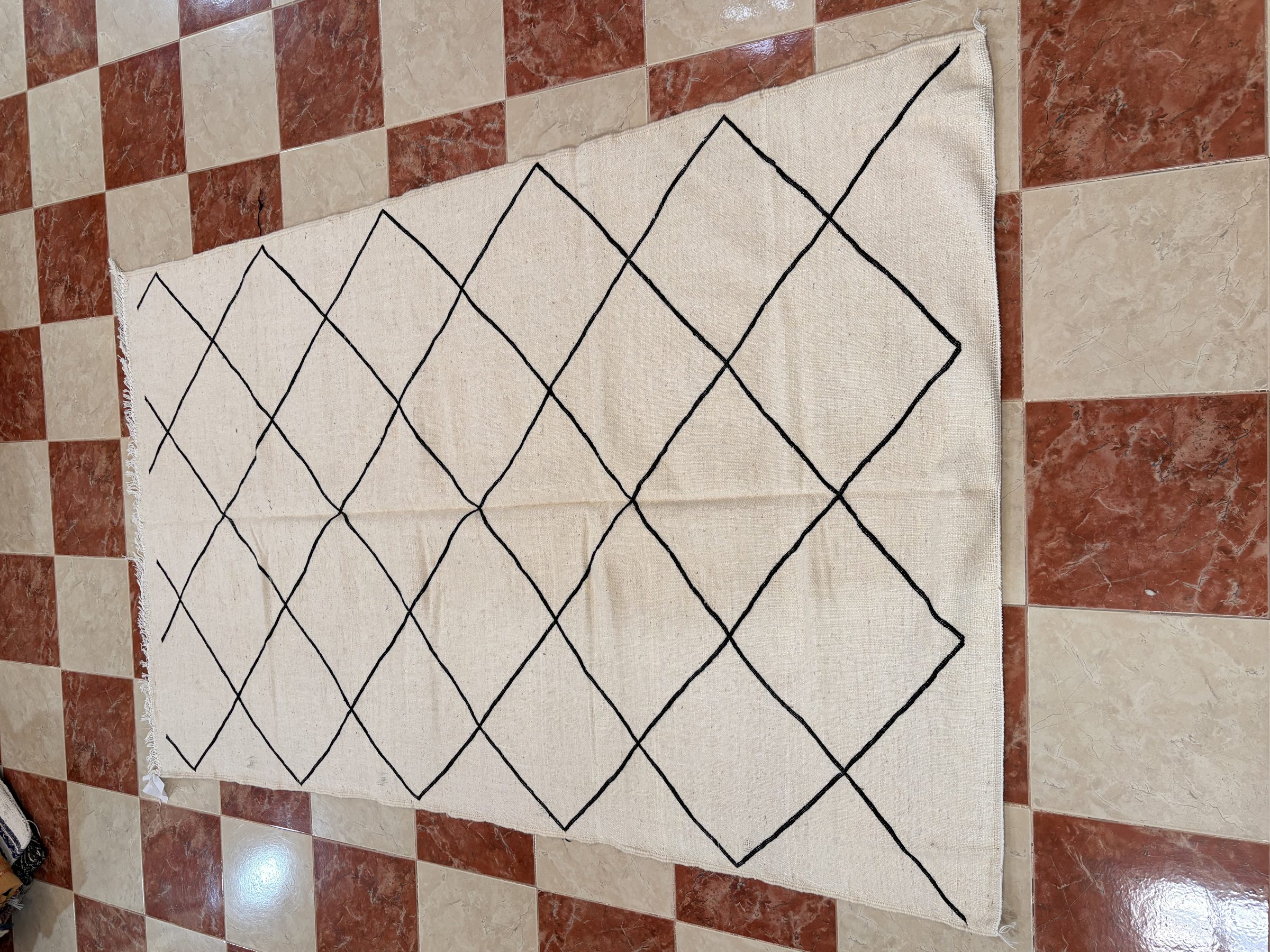 Taznakht Rug, 273 × 142 cm