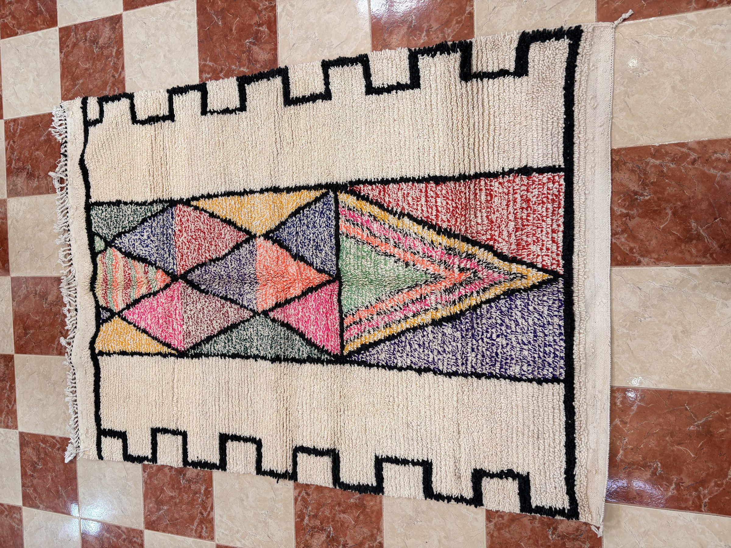 Taznakht Rug, 200 × 144 cm
