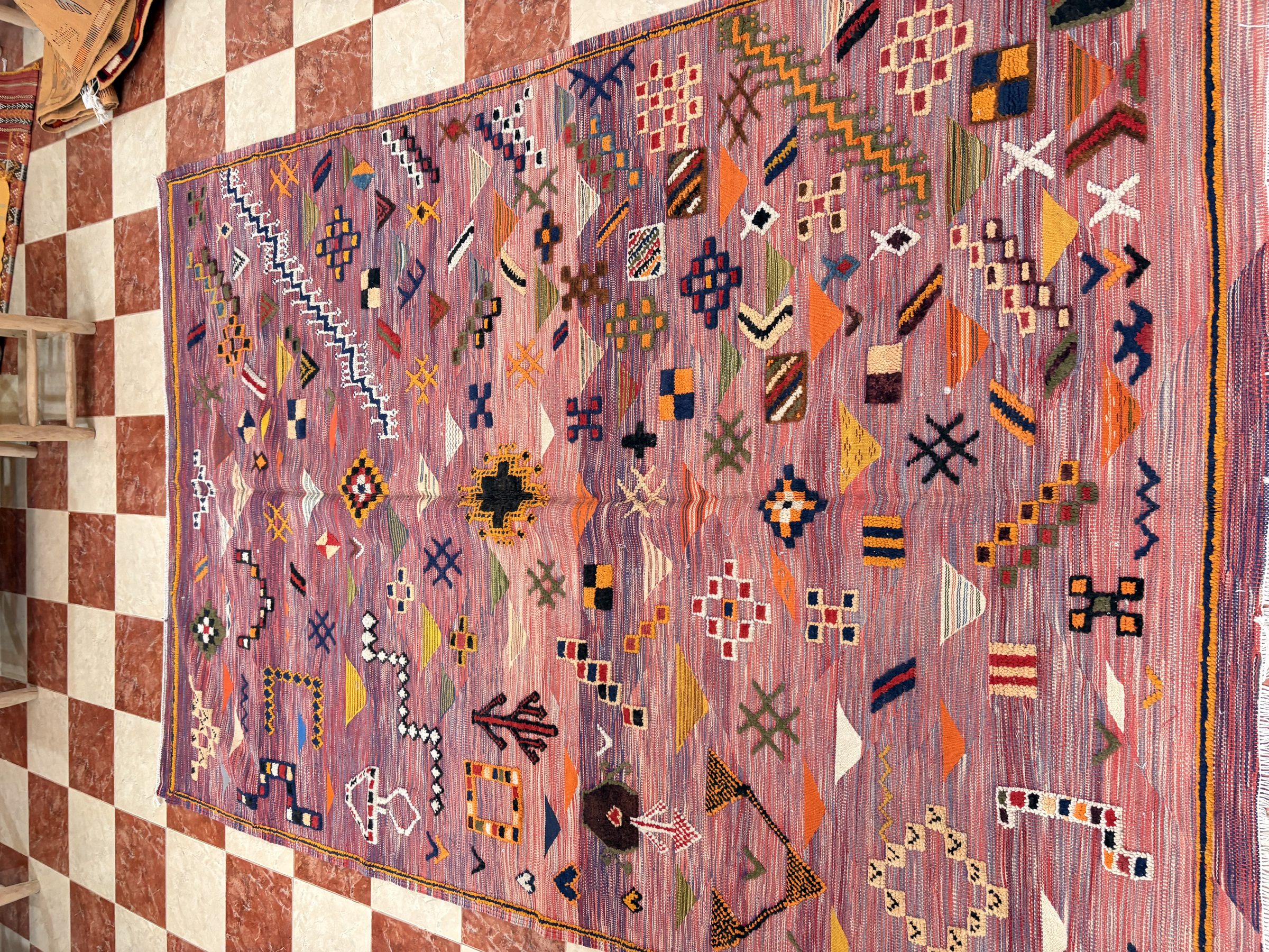 Taznakht Rug, 300 × 198 cm