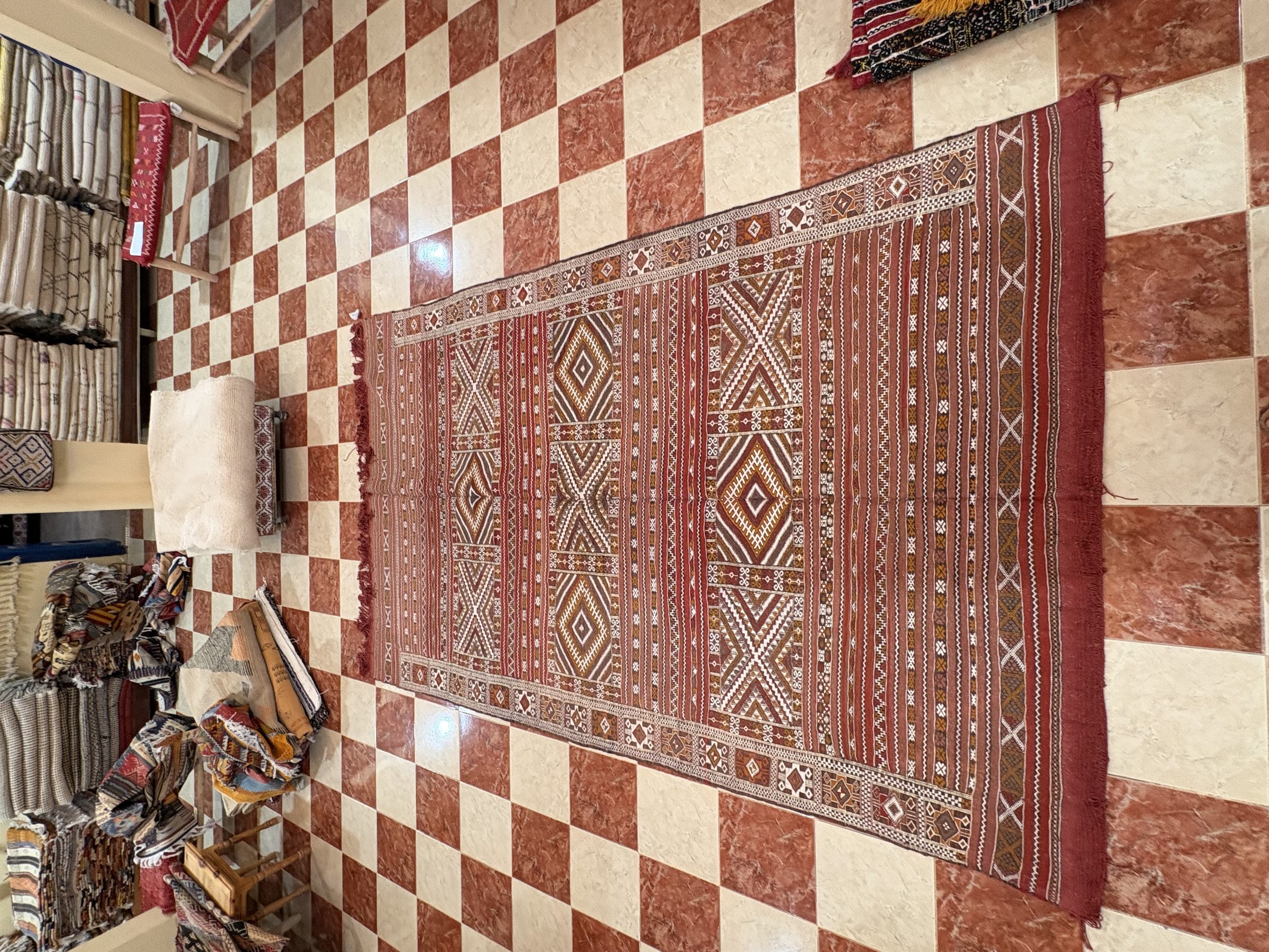 Taznakht Rug, 313 × 200 cm