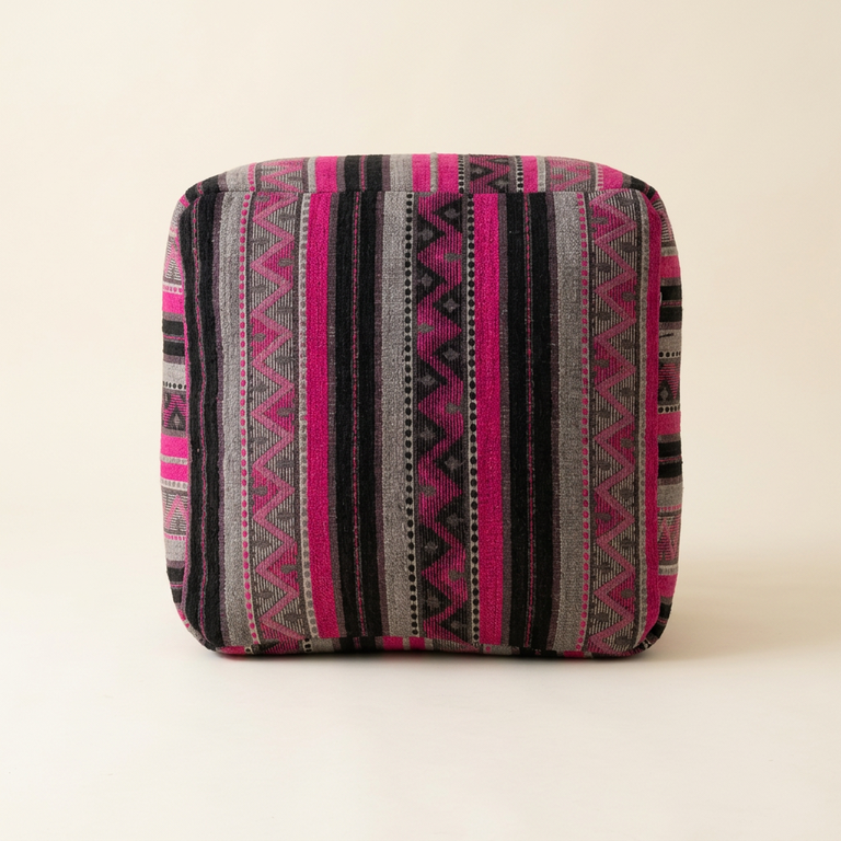 Leather pouffe - design 3