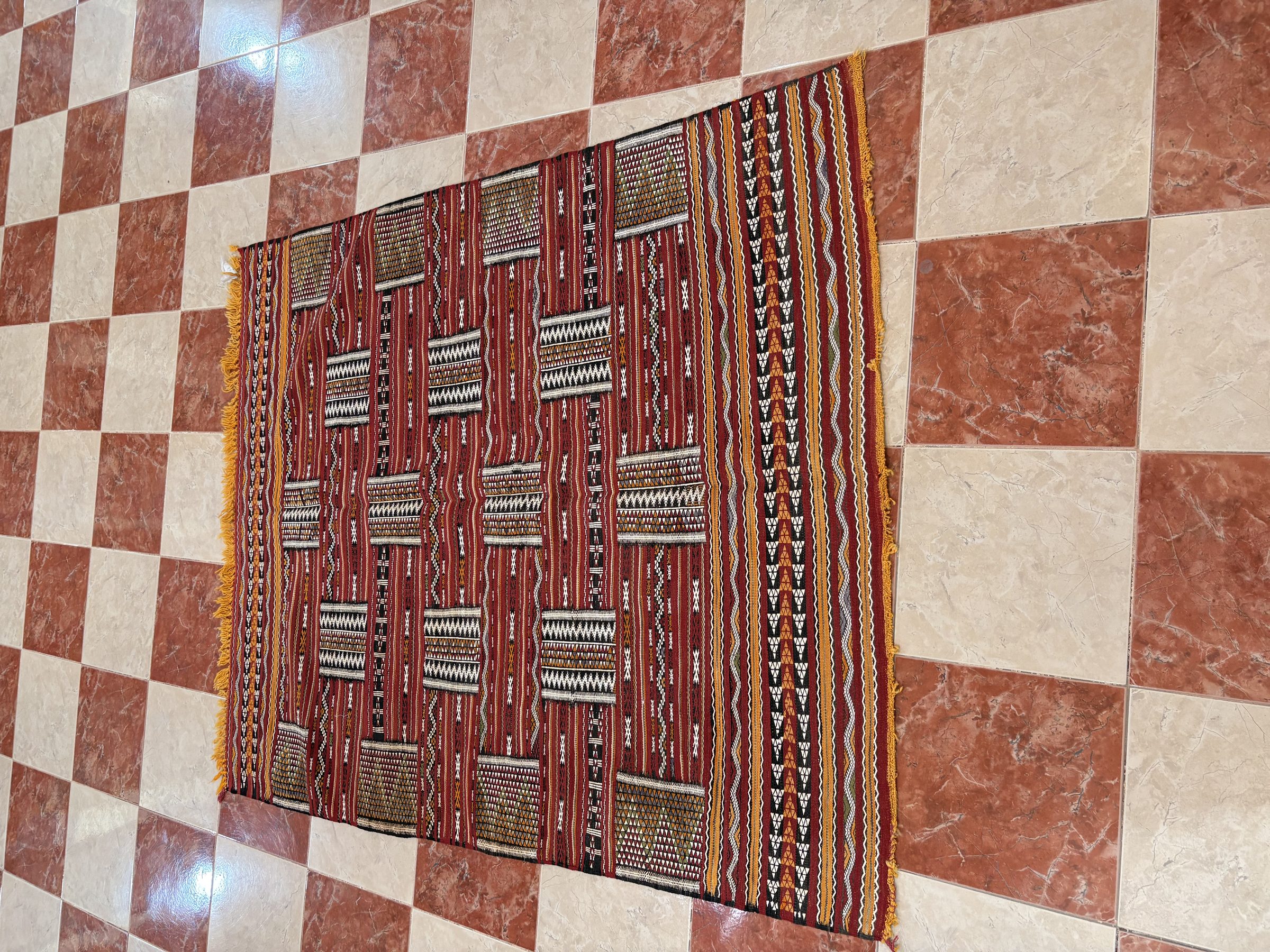 Taznakht Rug, 168 × 140 cm